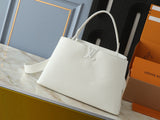 Capucines BB handbag