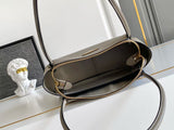 Darling medium leather shoulder bag