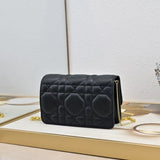 Caro handbag