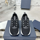 B22 Monochrome Streamlined Running Shoe (Women's)| 3SN231ZHM_H960