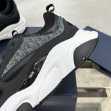 B22 Monochrome Streamlined Running Shoe (Men's) |3SN231ZHM_H960