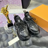Women's Archlight 2.0 Thick-Sole Sneakers in Black Calfskin and Monogram Canvas |1ABHZ7
