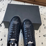 Women's Spring/Summer New Arrival: Black Alligator-Grain Calfskin and Patent Leather Paneled “Dexun” Sneakers |G47074 B23749 U8327