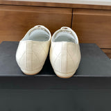 Women's White Quilted Lambskin Lace-Up Ballet Flats G24762