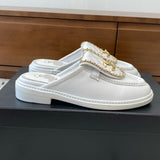 Women's Chain-Detail Diamond-Quilted Buckle Mule (White Calfskin) |G45474 X01000 10601