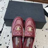Women's Burgundy Diamond-Quilted Leather CC Buckle Loafers| G46799 B22185 U4155