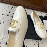 Women's Ivory White Glossy Calfskin Double C Logo Loafers| G39745 Y56385 10601