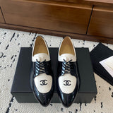 Women's Black and White Two-Tone Patent Leather Lace-Up Oxford/Derby Shoes| G34083