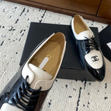 Women's Black and White Two-Tone Patent Leather Lace-Up Oxford/Derby Shoes| G34083