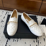 Women's White Calfskin Diamond-Quilted Chain-Detail Loafers |G36646 X01000 0P193