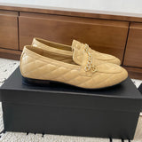 Women's Beige Diamond-Quilted Lambskin Chain-Detail Loafers| G36646 X01000 U5432