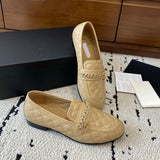 Women's Beige Diamond-Quilted Lambskin Chain-Detail Loafers| G36646 X01000 U5432