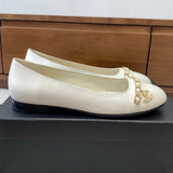 Women's White Patent Leather CC Chain Loafers |G38147 X56161 10601
