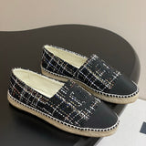 Women's Black & White Tweed Metallic Thread Braided Straw Fisherman Sandals |G29762