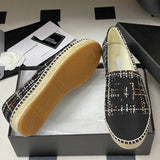Women's Black & White Tweed Metallic Thread Braided Straw Fisherman Sandals |G29762