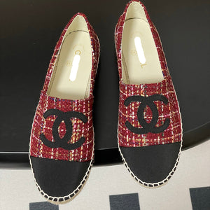 Women's Red Tweed Flat Shoes with Black Toe Cap and Straw Trim| G29762 X56179