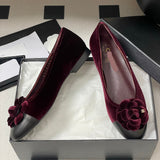 Women's Burgundy Velvet Camellia Ballet Flats G32166