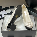 Women's Off-White Leather Camellia-Embellished Chunky Heel Pumps |G45494