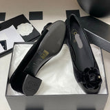 Women's Black Camellia Velvet and Leather Block Heel Pumps |G32913