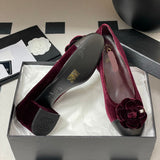 Women's Burgundy Velvet Camellia-Embellished Chunky Heel Pumps |G32166