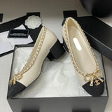 Women's Off-White Lambskin Chain-Detailed Two-Tone Chunky Heel Pumps |G47191