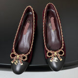 Women's Burgundy Velvet Two-Tone Chain-Detail Chunky Heel Pumps |G46663
