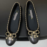 Women's Black Velvet Lambskin and Patent Leather Patchwork Chain Block Heel Pumps| G47203