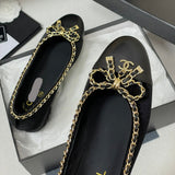 Women's Black Velvet Lambskin and Patent Leather Patchwork Chain Block Heel Pumps| G47203