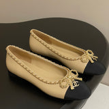 Women's Beige Lambskin Chain-Detailed Two-Tone Bow Ballet Flats |G46663