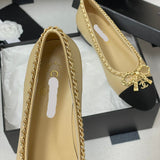 Women's Beige Lambskin Chain-Detailed Two-Tone Bow Ballet Flats |G46663