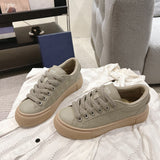 Men's B33 Low-Top Sneakers in Beige Grained Calfskin with Toned-Down Gravity Leather |3SN303ZAY_H120