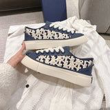 B33 Men's Sneakers Navy Blue Smooth Cowhide Leather with Beige Oblique Embossed Stitching |3SN303ZYQ_H561