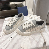 B33 Men's Sneakers Gray Smooth Calfskin with Cream Oblique Embossed Embroidery| 3SN303ZYQ_H868