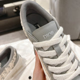 B33 Men's Sneakers Gray Smooth Calfskin with Cream Oblique Embossed Embroidery| 3SN303ZYQ_H868