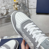 B27 Men's Low-Top Sneakers in Grey and White Smooth Calfskin with White Oblique |3SN272ZIJ_H890