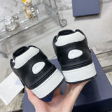 B57 Dribble Couple's Edition (Women's) Low-Top Sneakers Black and white smooth calf leather with beige and black Oblique jacquard fabric |3SN318ZXU_H960