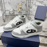 B57 Dribble Men's Low-Top Sneakers in Grey and White Smooth Cowhide Leather with Beige and Black Oblique Jacquard |3SN318ZXU_H860